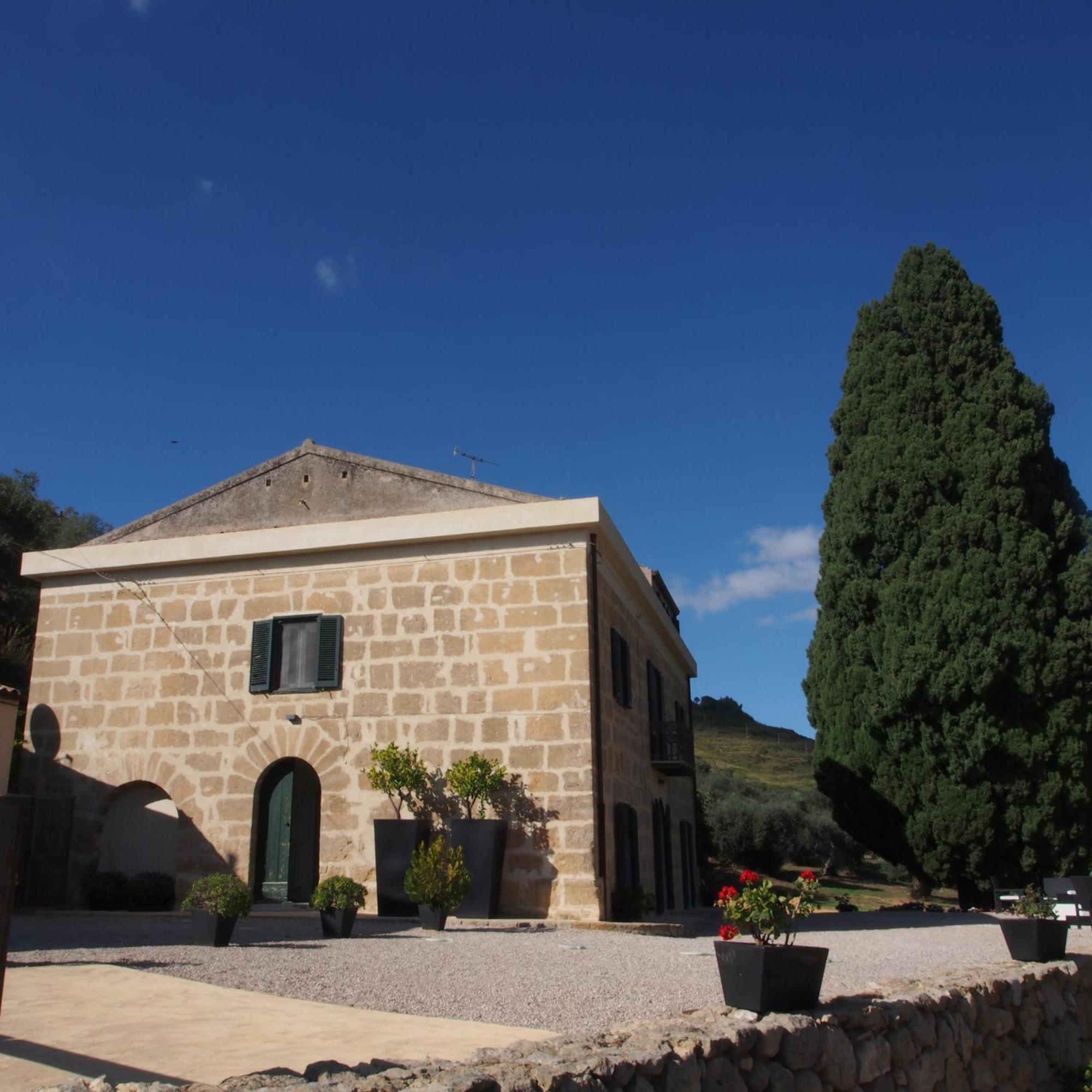 La Casa Del Poeta Enna - Pergusa Exterior photo